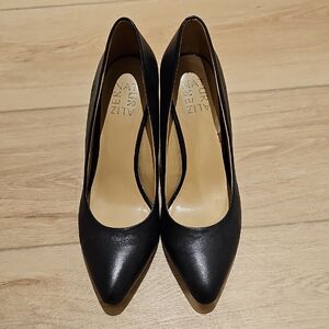 Naturalizer Black Classic Heels
